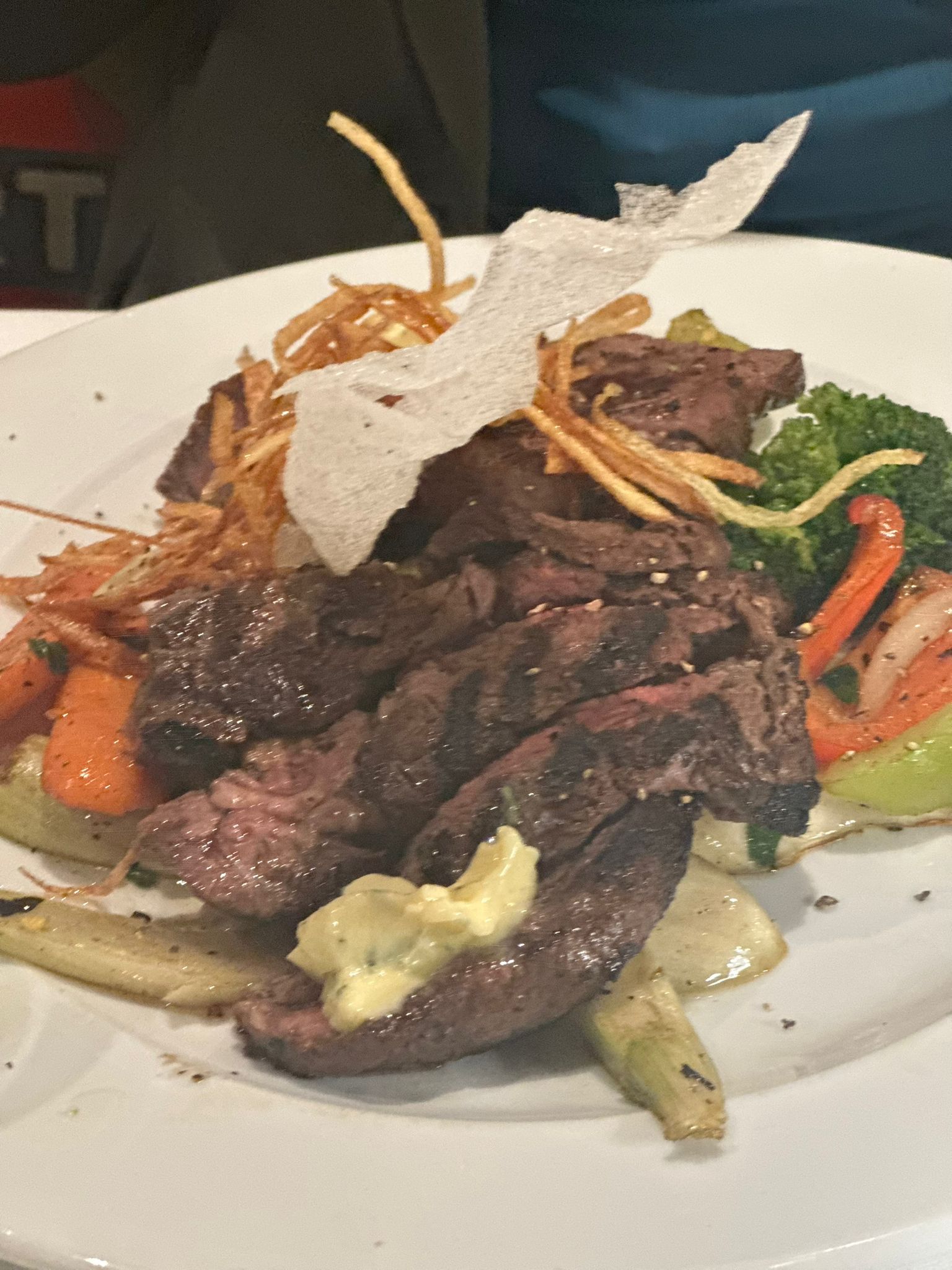 Außenterrasse mit Abendstimmung